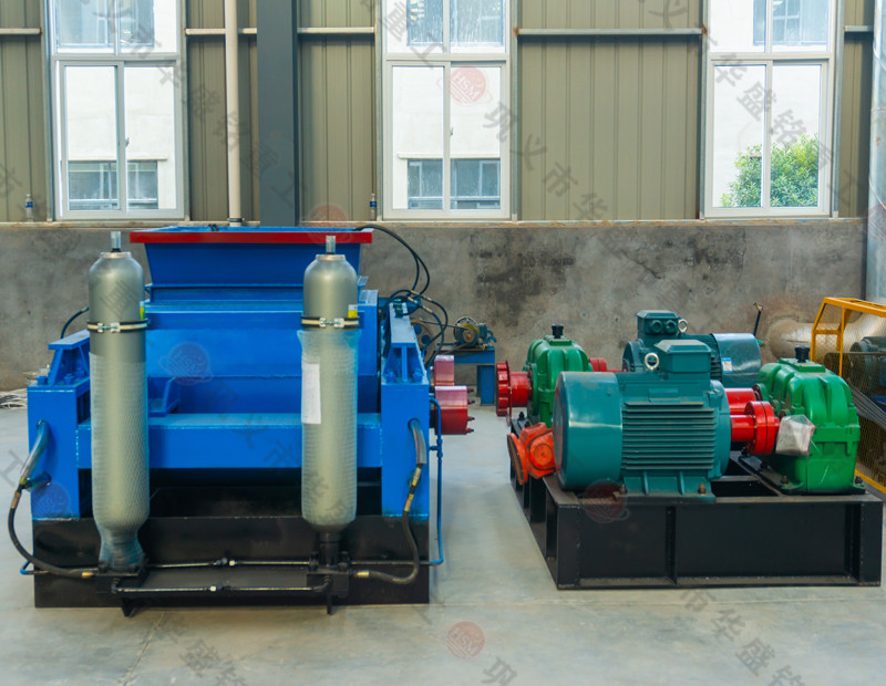 石頭制砂用什么制砂機(jī)機(jī)？液壓對(duì)輥制砂機(jī)合適嗎？